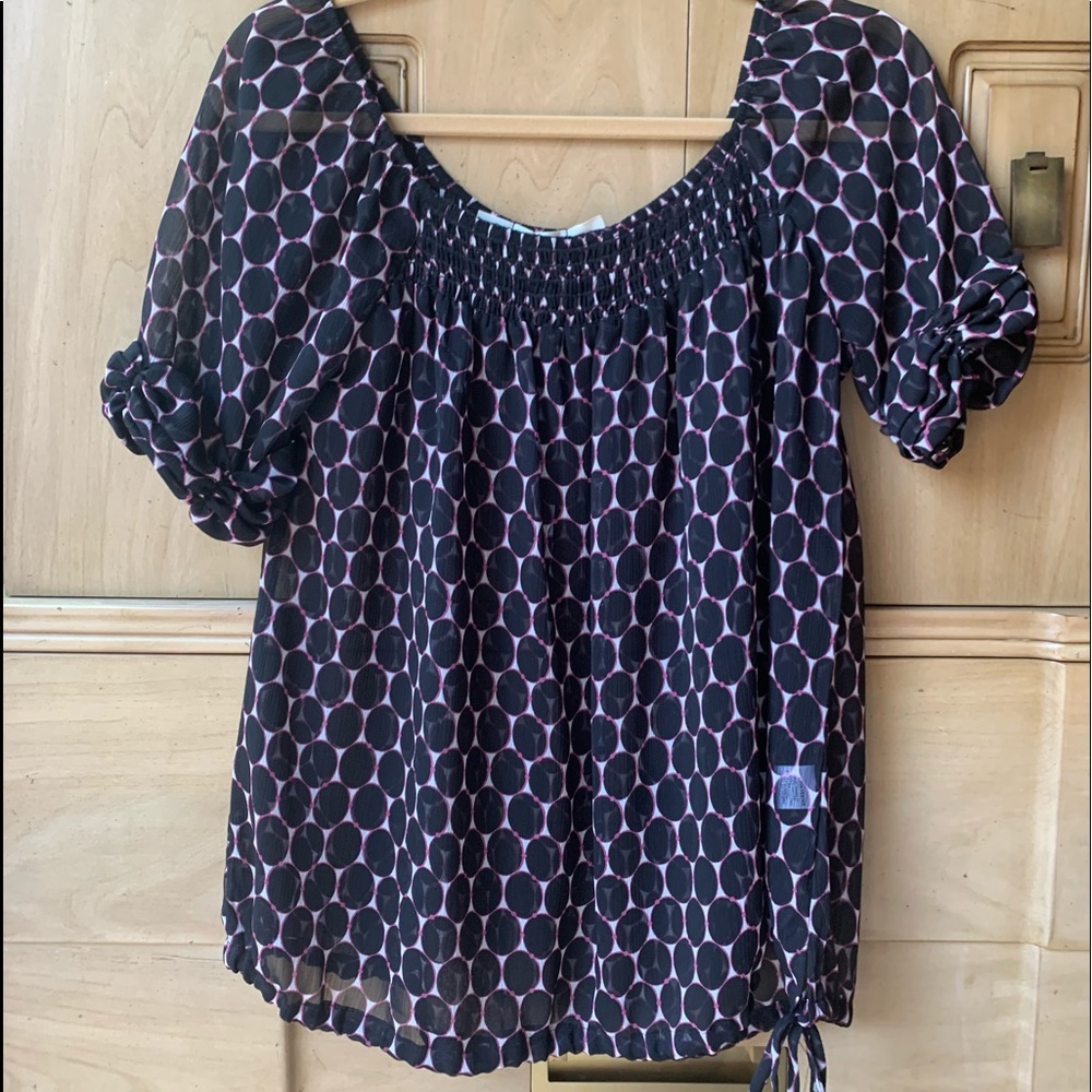 SILKY POLYESTER SS GEOMETRIC TOP